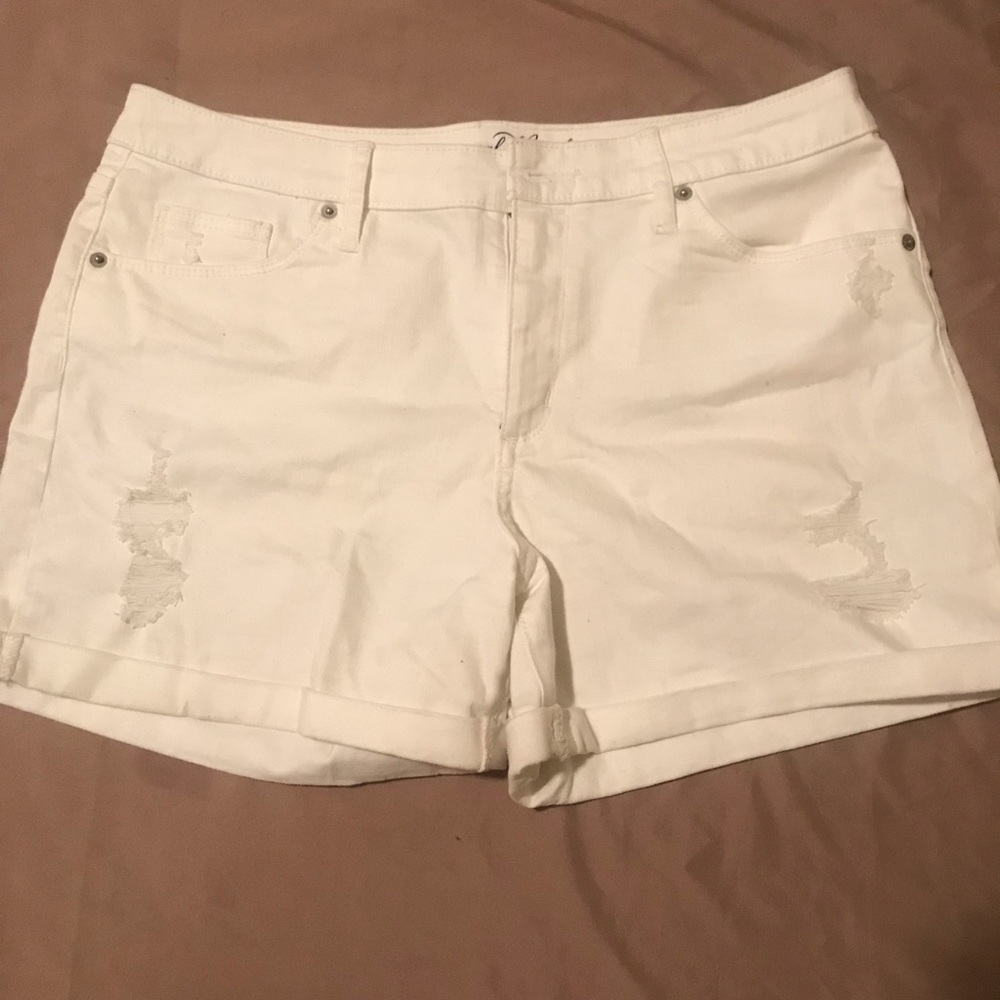 Universal Threads distressed white denim shorts